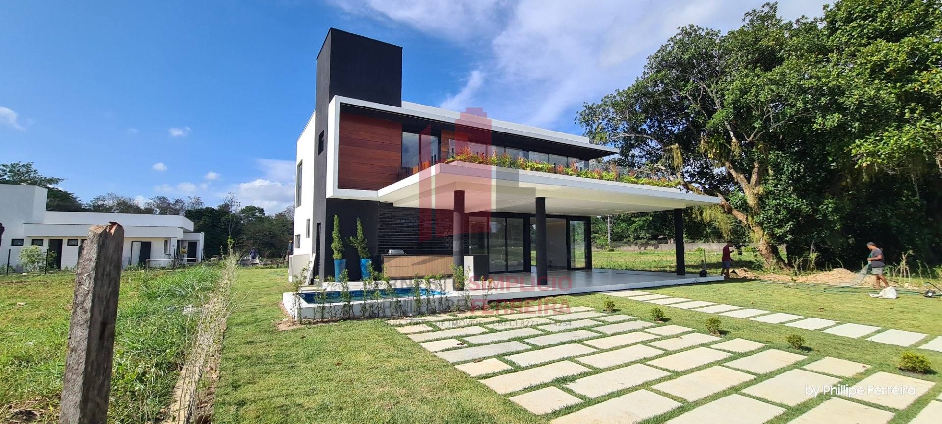 Casa em Construção em Excelente Condomínio com 5 Suítes 310m²