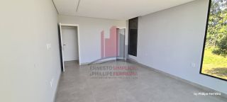Casa em Construção em Excelente Condomínio com 5 Suítes 310m²