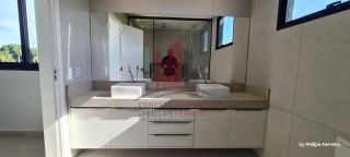 Casa em Construção em Excelente Condomínio com 5 Suítes 310m²