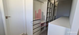 Casa em Construção em Excelente Condomínio com 5 Suítes 310m²