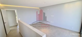 Casa em Construção em Excelente Condomínio com 5 Suítes 310m²