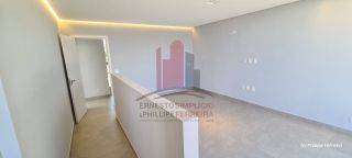 Casa em Construção em Excelente Condomínio com 5 Suítes 310m²