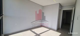 Casa em Construção em Excelente Condomínio com 5 Suítes 310m²