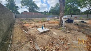 Lote de 1500m² a 50 metros da Estrada de Aldeia