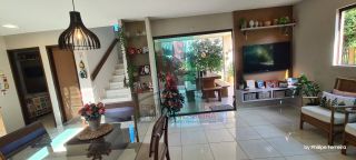 Casa em Condomínio em Aldeia 1 Suíte c/ Varanda e 3 Quartos Sociais