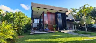 Linda e Moderna Casa em Condomínio Fechado em Aldeia