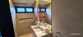 Linda e Moderna Casa em Condomínio Fechado em Aldeia