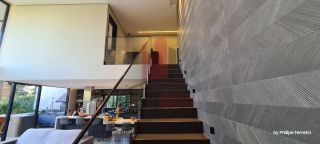 Linda e Moderna Casa em Condomínio Fechado em Aldeia