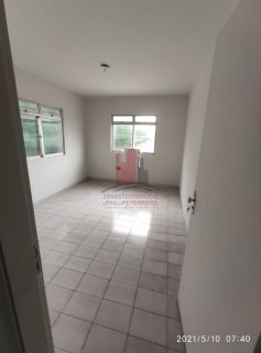 Casa em Rua Pública 4 Quartos 8 Vagas