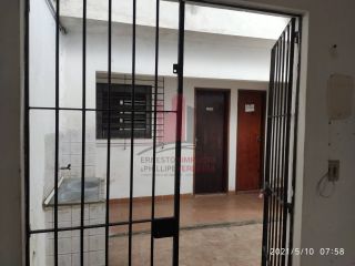 Casa em Rua Pública 4 Quartos 8 Vagas