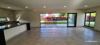 Casa em Condomínio Fechado 4 Suítes + Espaço Gourmet