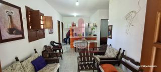 Casa na Praia de Enseada dos Golfinhos com 4 Quartos