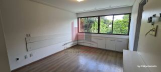 Casa em Condomínio na Beira da Pista 400m 4 Quartos Espaço Gourmet e Piscina