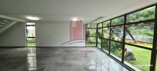 Casa em Condomínio na Beira da Pista 400m 4 Quartos Espaço Gourmet e Piscina