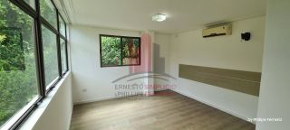 Casa em Condomínio na Beira da Pista 400m 4 Quartos Espaço Gourmet e Piscina