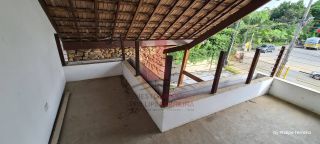 Ponto Comercial com 7 Salas 151m as margens da Estrada de Aldeia