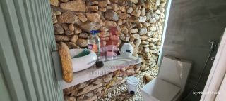 Ponto Comercial com 7 Salas 151m as margens da Estrada de Aldeia