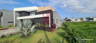 Linda Casa em Condomínio c/ 6 Quartos Gourmet e Piscina