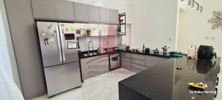 Linda Casa em Condomínio c/ 6 Quartos Gourmet e Piscina