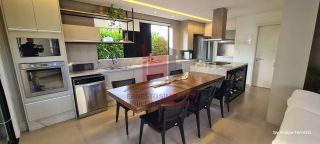 Casa em Condomínio em Aldeia 4 Suítes Piscina e Espaço Gourmet