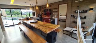 CASA EM CONDOMÍNIO COM PISCINA ESPAÇO GOURMET