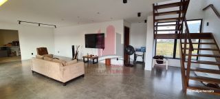 CASA EM CONDOMÍNIO COM PISCINA ESPAÇO GOURMET