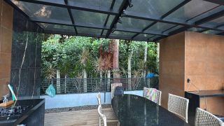 EXCELENTE CASA EM CONDOMÍNIO 4 SUÍTES 190M² ESPAÇO GOURMET E PISCINA