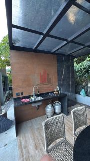 EXCELENTE CASA EM CONDOMÍNIO 4 SUÍTES 190M² ESPAÇO GOURMET E PISCINA