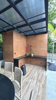 EXCELENTE CASA EM CONDOMÍNIO 4 SUÍTES 190M² ESPAÇO GOURMET E PISCINA