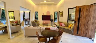 EXCELENTE CASA EM CONDOMÍNIO 4 SUÍTES 190M² ESPAÇO GOURMET E PISCINA