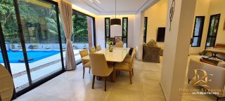 EXCELENTE CASA EM CONDOMÍNIO 4 SUÍTES 190M² ESPAÇO GOURMET E PISCINA