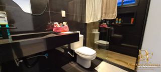 EXCELENTE CASA EM CONDOMÍNIO 4 SUÍTES 190M² ESPAÇO GOURMET E PISCINA