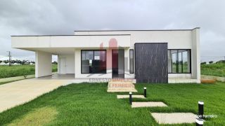 Casa Nova em Condomínio 200m² 3 Suítes 1 Escritório Espaço Gourmet com Jacuzzi