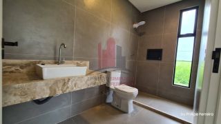 Casa Nova em Condomínio 200m² 3 Suítes 1 Escritório Espaço Gourmet com Jacuzzi