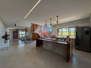Casa 4 Quartos com 262m² conceito aberto Alphaville PE