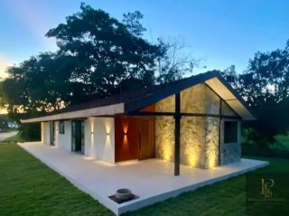 CASA ACONCHEGANTE EM ALDEIA 3 QUARTOS 165m²
