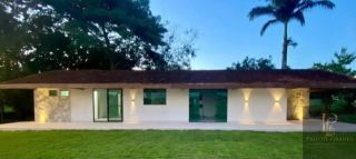 CASA ACONCHEGANTE EM ALDEIA 3 QUARTOS 165m²