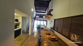 Casa na Beira-Mar da Enseada dos Golfinhos 6 Quartos