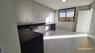 Casa no Melhor Condomínio de Aldeia 4 Quartos 3 Suítes 254m²