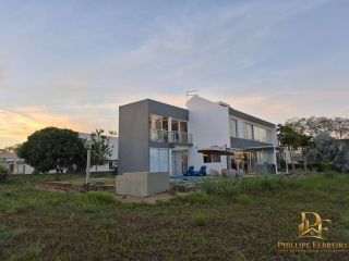 Casa Alto Padrão em Condomínio Fechado em Aldeia 4 Quartos sendo 2 Suítes