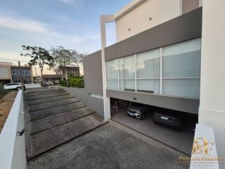 Casa Alto Padrão em Condomínio Fechado em Aldeia 4 Quartos sendo 2 Suítes