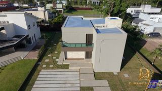 Casa em Aldeia com 4 Suítes 280m² em Condomínio Fechado