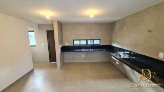 Casa em Aldeia com 4 Suítes 280m² em Condomínio Fechado