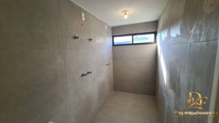 Casa em Aldeia com 4 Suítes 280m² em Condomínio Fechado