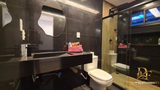 CASA TÉRREA EM CONDOMÍNIO 4 SUÍTES 190M² ESPAÇO GOURMET E PISCINA