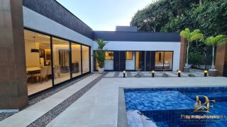 CASA TÉRREA EM CONDOMÍNIO 4 SUÍTES 190M² ESPAÇO GOURMET E PISCINA
