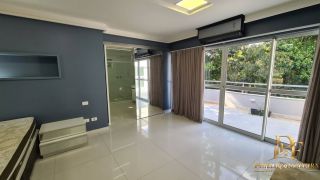 Casa à Venda em Aldeia com Terraço Gourmet e Piscina Vista p/ Mata
