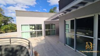Casa à Venda em Aldeia com Terraço Gourmet e Piscina Vista p/ Mata