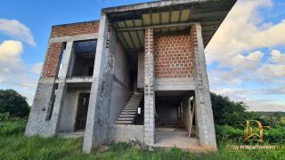 Casa em Condomínio Alameda dos Ipés em Obra parada