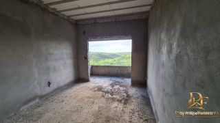 Casa em Condomínio Alameda dos Ipés em Obra parada